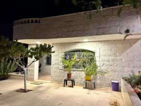 apartment between ajloun castle and Jerash ruins